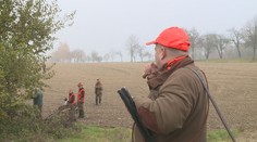 Policie vyrazila na kontroly myslivců. Soustředí se na doklady i alkohol