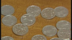 Padesátníky už neplatí 10 let, v oběhu jich zůstaly stovky milionů