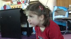 Šestiletá Míša se pere se životem! Díky víčkům od vás se jí může splnit sen, může začít chodit