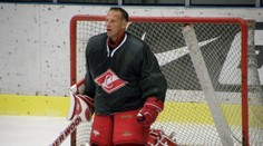 Je to mimořádná hokejová i lidská osobnost, říká Dominik Hašek