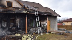 Čtyři dny starý popel vzplál! Rodině vyhořel dům za miliony