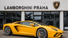 Nový Aventador S už je k vidění v Praze. Máte volných devět milionů?