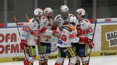 Pardubice slaví. Druhou sezonu v řadě vyhrály základní část extraligy