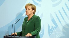 Merkelová: EU má standardy na velikost banánů, proč ne na jaderné elektrárny?