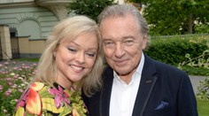 Karel Gott se bál své vlastní dcery. Nikdy mi neřekl, že mě má rád, pláče Dominika