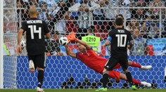 Island slaví! Messi zahodil penaltu a Argentina senzačne ztratila body