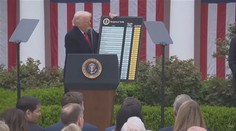 Donald Trump zavádí nová cla. Teď se zaměřil na léky