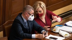 Babiš hodil Schillerovou přes palubu, dvoumilionový instagram za ni nezaplatí
