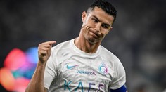 Zase ti paparazzi. Ronaldo byl načapán při intimní chvilce se svou Georginou
