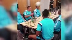 Nudná Chelsea? Ani náhodou! Mrkněte na parádičku od večeře