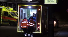Při bitce na nože zemřel muž! 2 lidé jsou zranění, 1 v Bohnicích