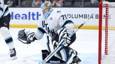 Vejmelka obhájci Stanley Cupu vzdoroval marně, inkasoval čtyři góly