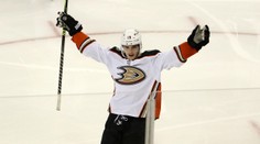 Anaheim ukončil sérii porážek, rozhodl Zegras. New Jersey pořád válí