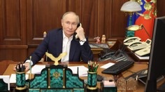 Zarudlé oči a záhadná modřina. Putin při telefonátu na Ukrajinu vypadal děsivě