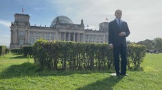 Německý kancléř má dvojníka k nerozeznání! Na tiskovku za něj ale nepůjde