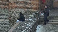 Nešťastná láska přivedla ženu na okraj hradeb. Chtěla spáchat sebevraždu