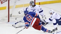 Rangers rozstříleli Tampu a srovnali v sérii krok, řádil Nash