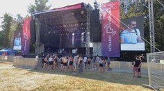Kontroloři vyrážejí na letní festivaly. Odhalili už řadu pochybení
