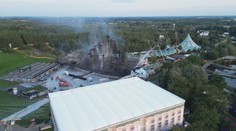 Obří požár na Tomorrowlandu: Hlavní pódium zaniklo, plameny byly vidět kilometry daleko