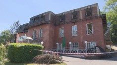 Část klientů vyhořelého alzheimer centra má nový domov. Příčina požáru je stále nejasná
