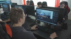 Střední škola vyučuje nový předmět. Děti se učí vyvíjet počítačové hry