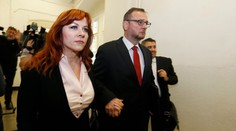 Prezident Zeman udělil další milost. Prominul podmínku Janě Nečasové