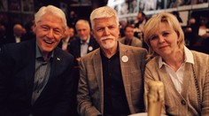 Setkání s Pavlem i Havlovou. Clinton se vrátil do klubu Reduta