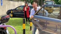 Košile, džíny, černé brýle, tak Tomáš Řepka dorazil do věznice!