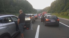 Provoz na silnicích bude o víkendu enormní. Experti varují před nehodami