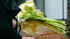Konec odporných měkkých rakví. Pohřbívat se bude do pěti vrstev