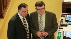 Šéf poslanců ODS se pokusí umravnit rebely ve své straně