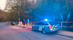 Grázl v kradeném mercedesu při honičce sejmul i policistu