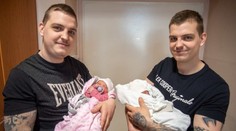 Neskutečná náhoda. Dvojčatům z Olomouce se narodily děti ve stejný den