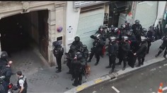 Muž v Paříži držel těhotnou rukojmí, polil ji benzínem!