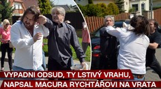 Na vrata mi připíchl, že jsem vrah! Tak jsem ho zbil, říká Rychtář o Macurovi