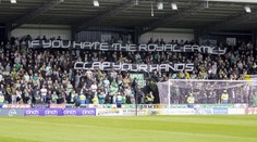 Ostuda Celticu: Nenávidíte královskou rodinu? Zatleskejte, vyzývali fandové