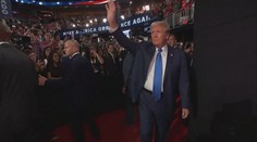 Republikánský sjezd pokračuje: Trump není jediný se zalepeným uchem
