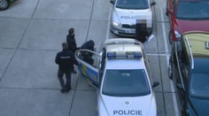 Policie dopadla mladíky, kteří poničili parkoviště v Chlumci nad Cidlinou