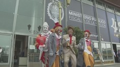 Peruánskými ulicemi pochodovaly stovky klaunů. Nevšední svátek slaví téměř 20 let