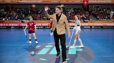 Výhru florbalistek sledoval i Jágr. Vyjmenoval podmínky, za kterých by to šlo i jemu