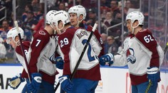 Nečas řádil proti Kings a zrežíroval výhru, Kulich se blýskl dvěma góly