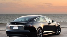 Tesla prodloužila dojezd svých aut. Důvodem je hurikán Irma