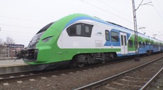 Do Kyjeva směřuje vlak Člověka v tísni plný potravin. Zpátky poveze uprchlíky