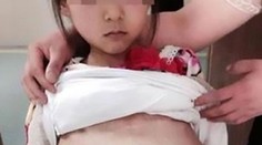 Muž přitáhl do nemocnice 12letou těhotnou manželku! Je jí 20, tvrdil