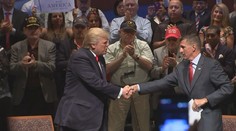 Donald Trump udělil milost svému exporadci, který lhal FBI