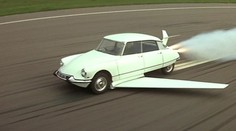 Fantomas, Bond, četník ze Saint Tropez. Znáte slavné role citroënů?