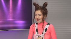 Lidi mi vyčítali, že propaguju fiktivní nápoj, říká Toulová. Přišla v kravím kostýmu