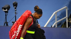 Další favoritka končí! Serena prohrála s Řekyní, padla i Bouzková