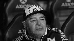 Před smrtí mluvil se synovcem. Poslední slova Diega Maradony