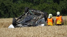 Tragická smrt u Benešova, osobní auto se srazilo s dvěma motorkami